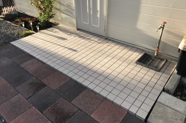 【八戸】玄関タイル補修工事　玄関｜エクステリア｜外構工事｜外部装飾｜八戸市